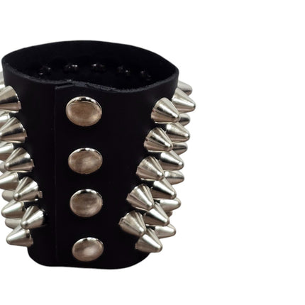 BC126UK  6 ROW UK77 STUD SHORT GAUNTLET BRACELET LEATHER