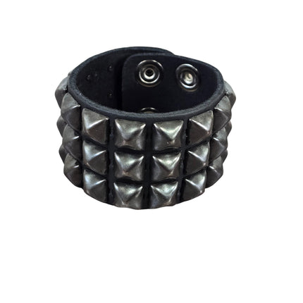 SILVER PYRAMID STUDDED LEATHER  SNAP BRACELET