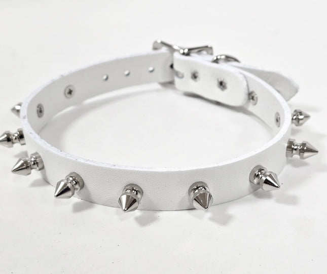 CK134WHITE  WHITE LEATHER SPIKE CHOKER