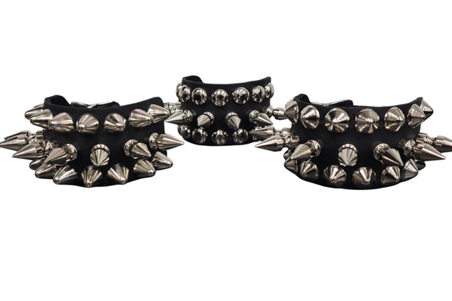 BC186  1" SPIKE 1/2"  STUDDED 1 1/4" WIDE BUCKLE BRACELET