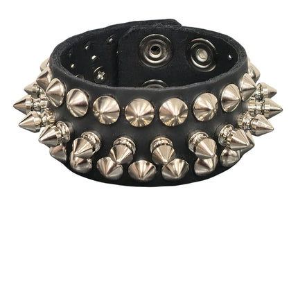 BC150  STUUDED 1/2" SPIKE 1 1/2" SNAP BRACELET