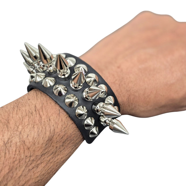 BC185CON  1" SPIKE CONICAL  STUDDED 1 1/2" WIDE BUCKLE BRACELET