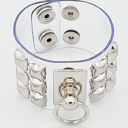 BC463VN-CLR  STUDDED METAL PLATE O RING CUFF