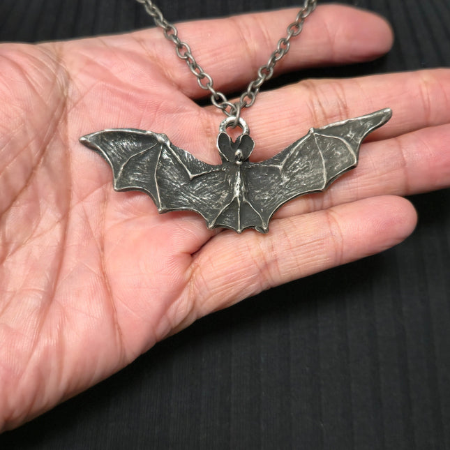 FCK9474-ANTIQUE    FLYING BAT NECKLACE