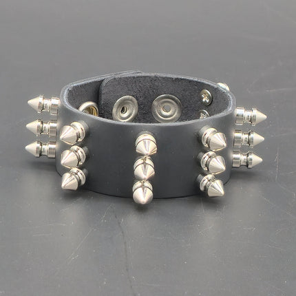 BC206 SPIKE  SNAP BRACELET WITH 2 ROW 1/2" SPIKES