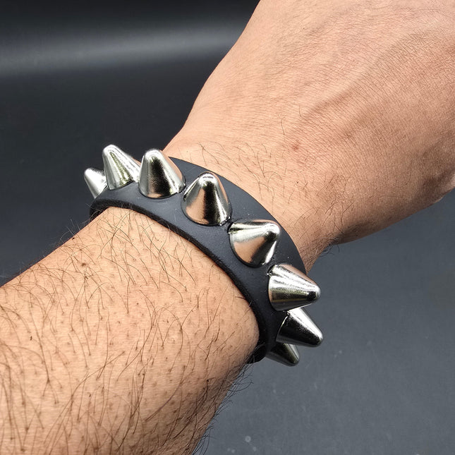 BC194 1 ROW 1/2" STUDDED  SNAP BRACELET