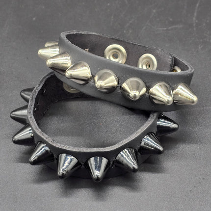 BC194 1 ROW 1/2" STUDDED  SNAP BRACELET