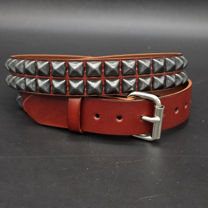 BT117BRN-BS  POWDER COATED GUN METAL PYRAMID STUDDED BELT