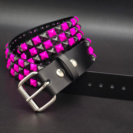 BT555-PS PINK BLACK CHECKERED PYRAMID STUD BELT