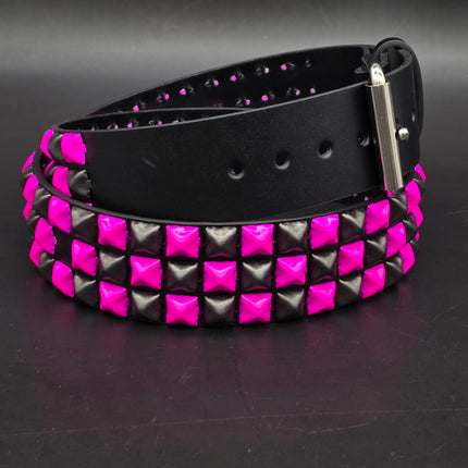 BT555-PS PINK BLACK CHECKERED PYRAMID STUD BELT
