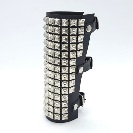ARM162 LEATHER  1/2" PYRAMID  STUD 15 ROW 9" LONG GAUNTLET