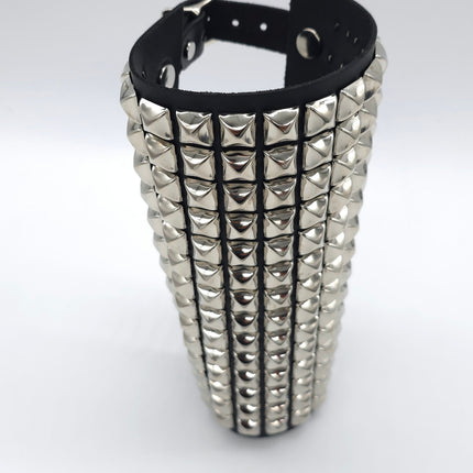 ARM162 LEATHER  1/2" PYRAMID  STUD 15 ROW 9" LONG GAUNTLET