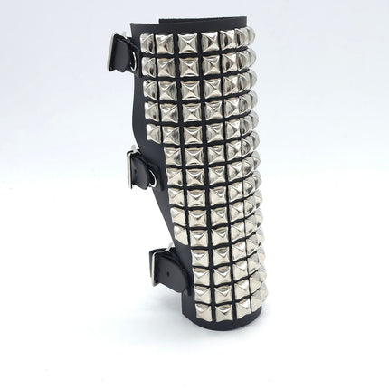 ARM162 LEATHER  1/2" PYRAMID  STUD 15 ROW 9" LONG GAUNTLET