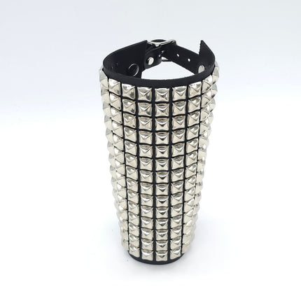 ARM162 LEATHER  1/2" PYRAMID  STUD 15 ROW 9" LONG GAUNTLET