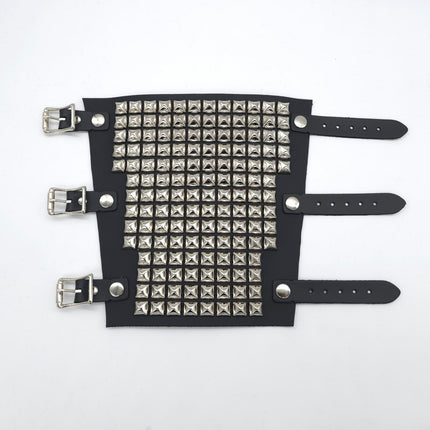 ARM162 LEATHER  1/2" PYRAMID  STUD 15 ROW 9" LONG GAUNTLET