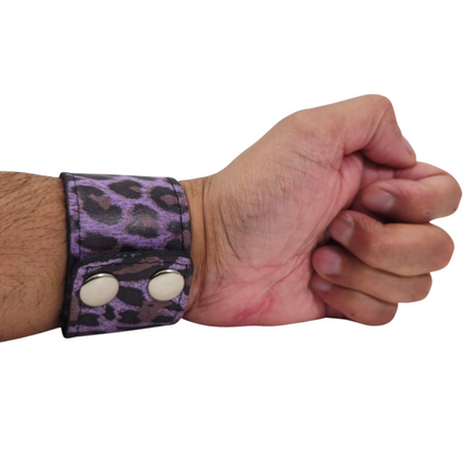 BC100CHEETAH GENUINE LEATHER LEOPARD CUFF SNAPPED BRACELET