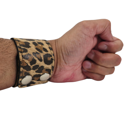 BC100CHEETAH GENUINE LEATHER LEOPARD CUFF SNAPPED BRACELET