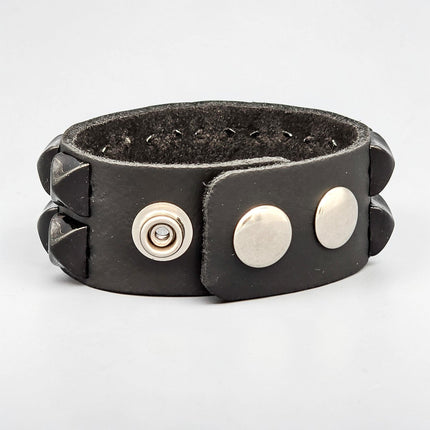 BC112 2 ROW 1/2" PYRAMID SNAP BRACELET GENUINE LEATHER