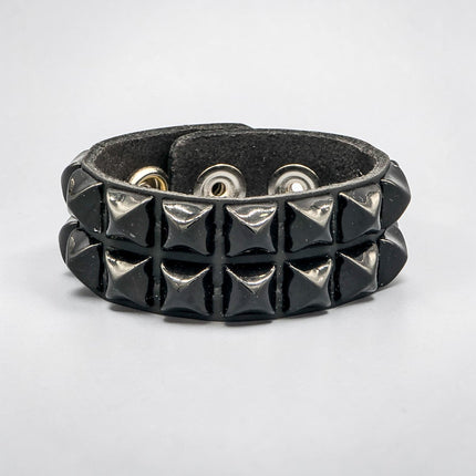 BC112 2 ROW 1/2" PYRAMID SNAP BRACELET GENUINE LEATHER
