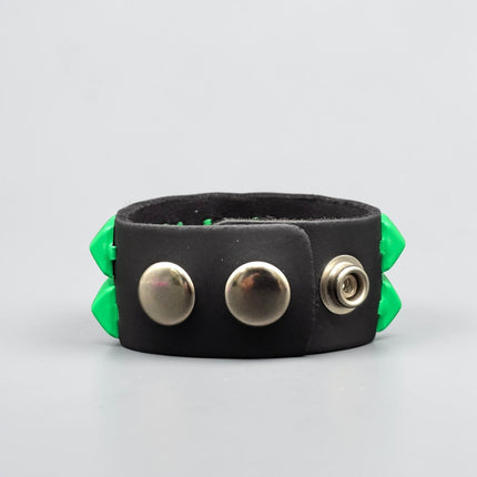 BC112 2 ROW 1/2" PYRAMID SNAP BRACELET GENUINE LEATHER
