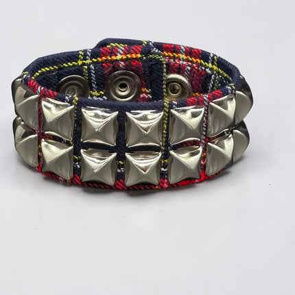 BC112PD PLAID 2 ROW PYRAMID STUDDED BRACELET CUFF