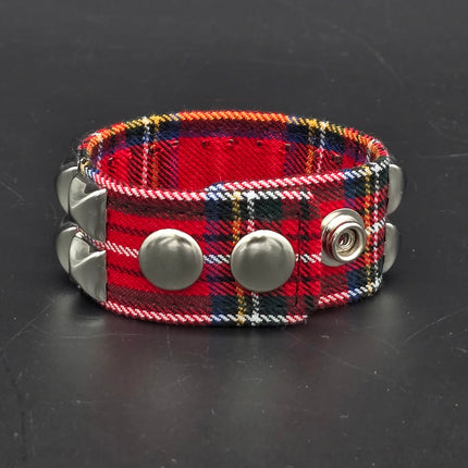 BC112PD PLAID 2 ROW PYRAMID STUDDED BRACELET CUFF