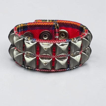 BC112PD PLAID 2 ROW PYRAMID STUDDED BRACELET CUFF