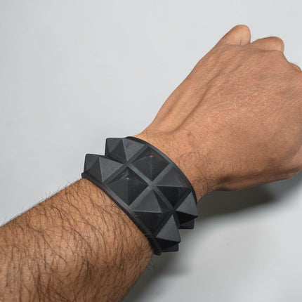 BC112RUB SILICONE RUBBER DOUBLE  ROW PYRAMID BRACELET