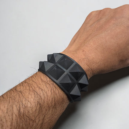 BC112RUB SILICONE RUBBER DOUBLE  ROW PYRAMID BRACELET