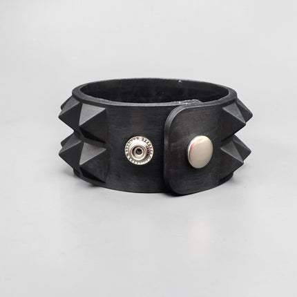 BC112RUB SILICONE RUBBER 2 ROW 1/2" PYRAMID BRACELET