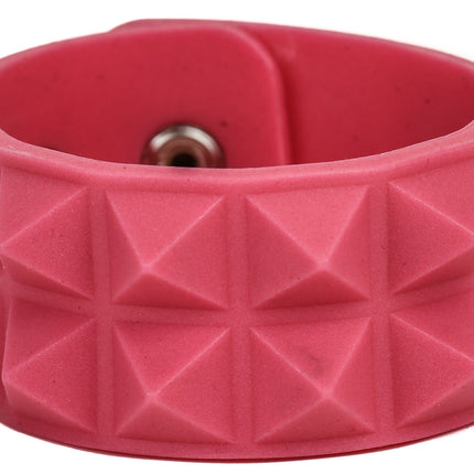 BC112RUB RUBBER 2 ROW 1/2" PYRAMID BRACELET