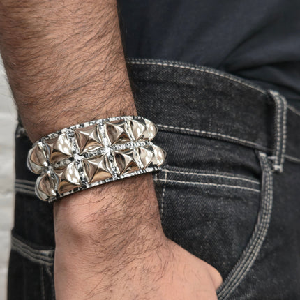 WHITE PYTHON SNAKE SKIN VEGAN  LEATHER STUDDED BRACELET