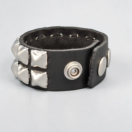 BC112 2 ROW 1/2" PYRAMID SNAP BRACELET GENUINE LEATHER