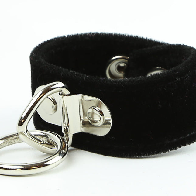 BC113VELVET VELVET BONDAGE BRACELET