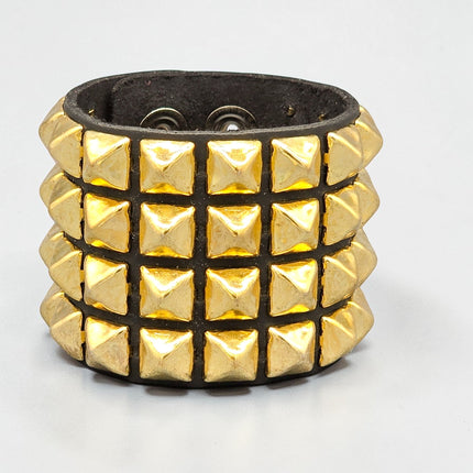 BC122 4 ROW 1/2" PYRAMIDS STUDDED SNAP BRACELET