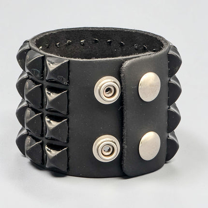 BC122 4 ROW 1/2" PYRAMIDS STUDDED SNAP BRACELET