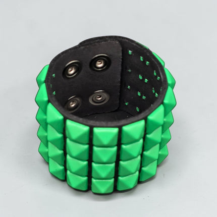 BC122 4 ROW 1/2" PYRAMIDS STUDDED SNAP BRACELET