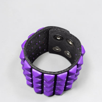 BC122 4 ROW 1/2" PYRAMIDS STUDDED SNAP BRACELET