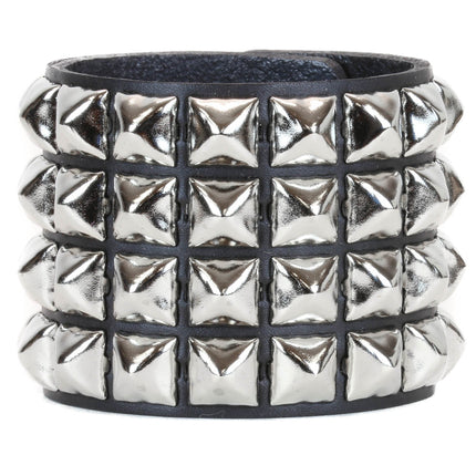 BC122 SNAP BRACELET WITH 4 ROW 1/2" PYRAMIDS