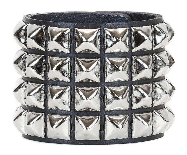 BC122 SNAP BRACELET WITH 4 ROW 1/2" PYRAMIDS