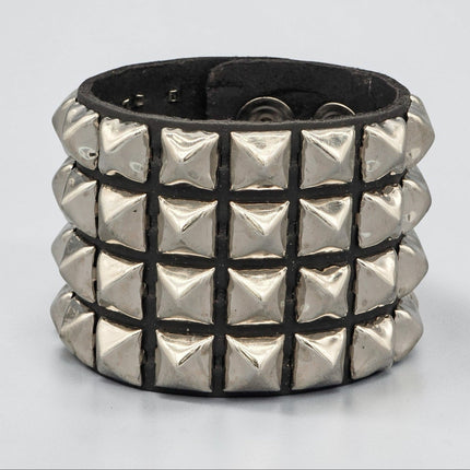 BC122 4 ROW 1/2" PYRAMIDS STUDDED SNAP BRACELET