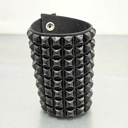 BC127-8 5" WIDE 8 ROW PYRAMID STUD SNAP BRACELET