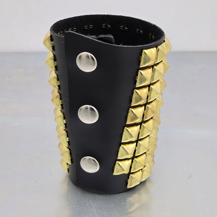 BC127-8 5" WIDE 8 ROW PYRAMID STUD SNAP BRACELET
