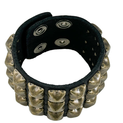 ANTIQUE SILVER PYRAMID STUDDED LEATHER  SNAP BRACELET