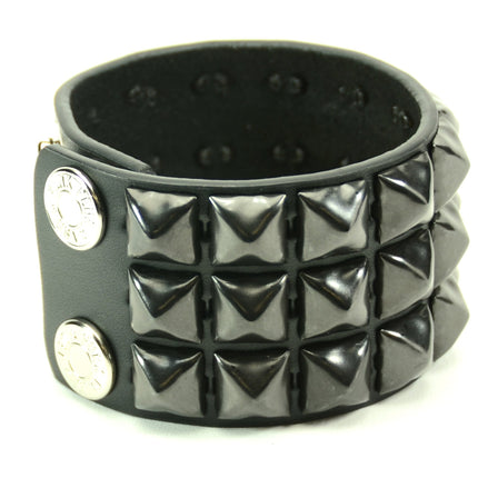 BC127 3 ROW 1/2" PYRAMID STUD SNAP BRACELET