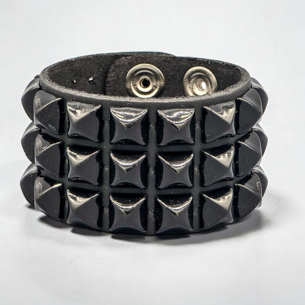 BC127 3 ROW 1/2" PYRAMID STUD SNAP BRACELET
