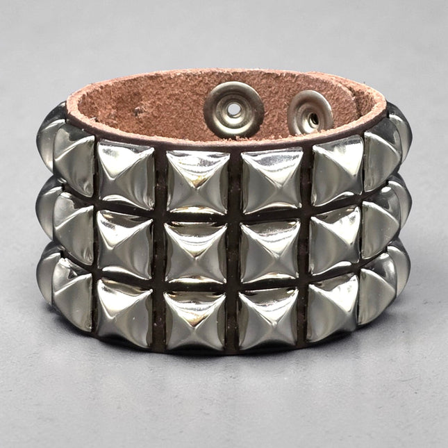 BC127BRN-SIL. LATIGO BROWN  LEATHER ANTIQUE STUDDED BRACELET