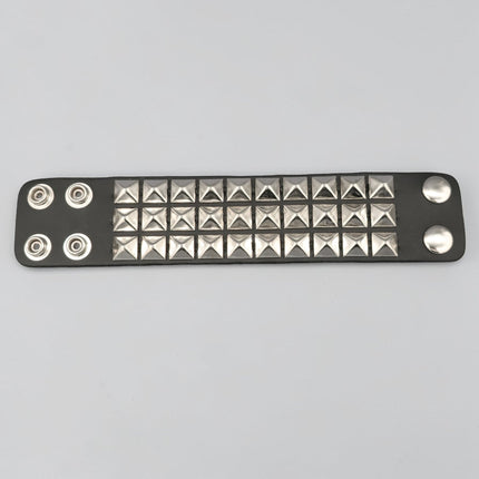 POINTY TOP PYRAMID STUDDED LEATHER  SNAP BRACELET