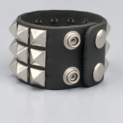 POINTY TOP PYRAMID STUDDED LEATHER  SNAP BRACELET