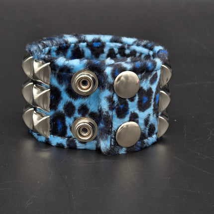 BC127LEOPARD THREE ROW FUZZY LEOPARD  PYRAMID STUDDED BRACELET CUFF